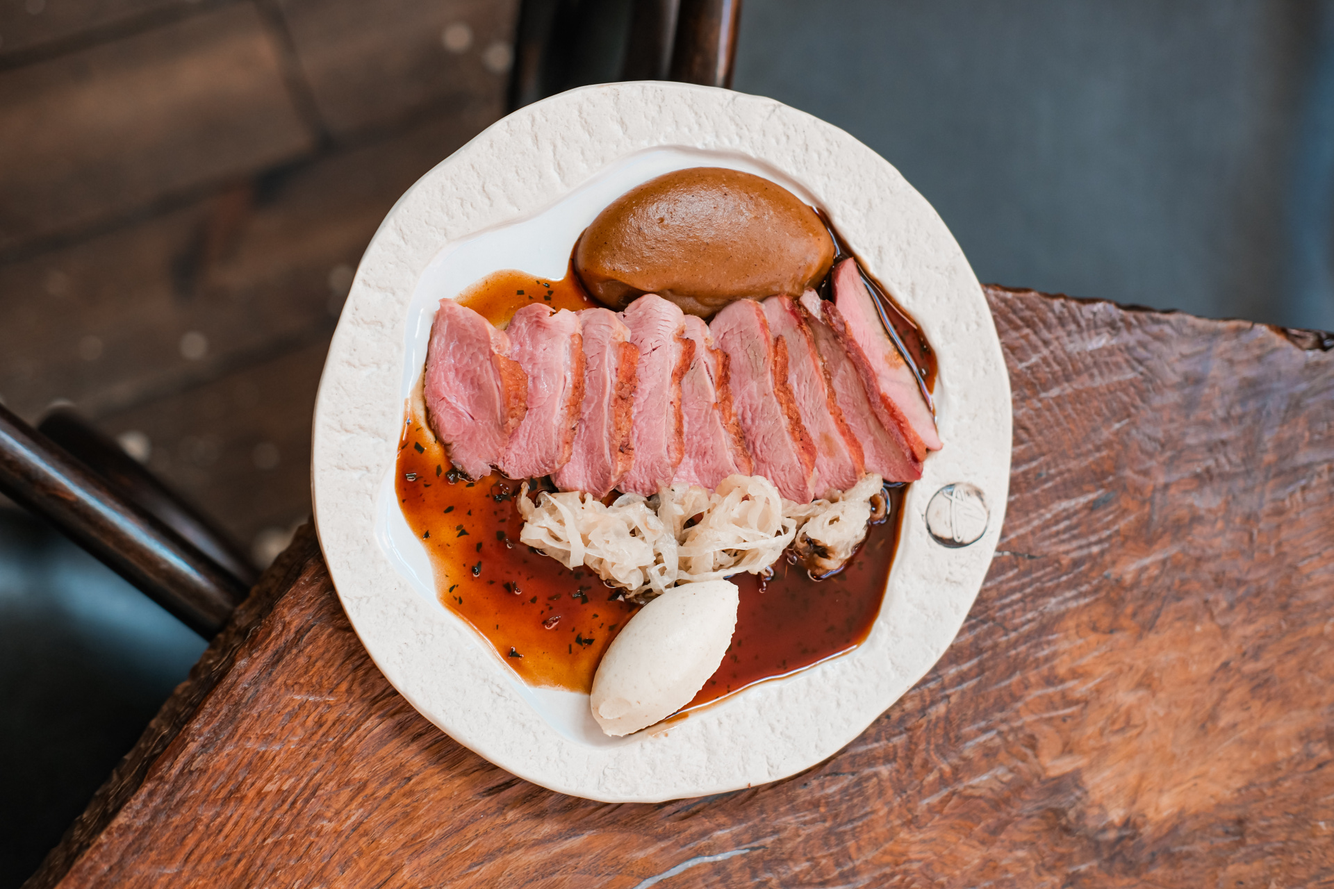 Париж и его «свита»